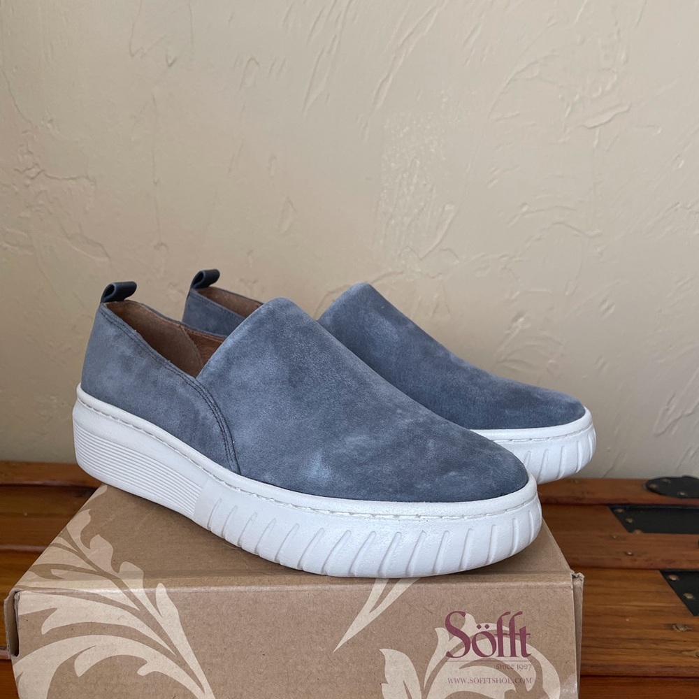 Sofft sneakers brand new